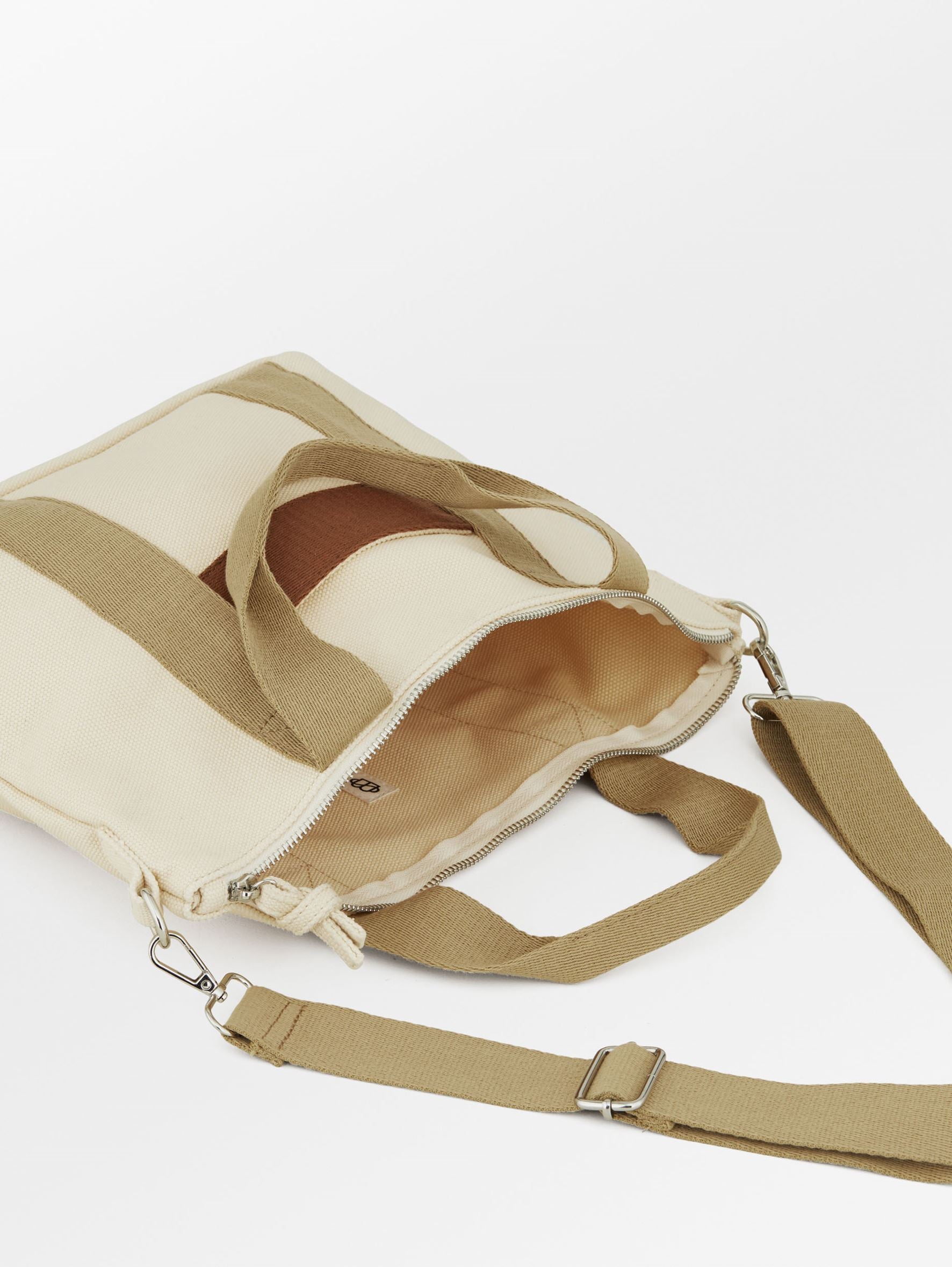 Canvas Berta Small Crossbody Bag - Creme OneSize BeckSöndergaard