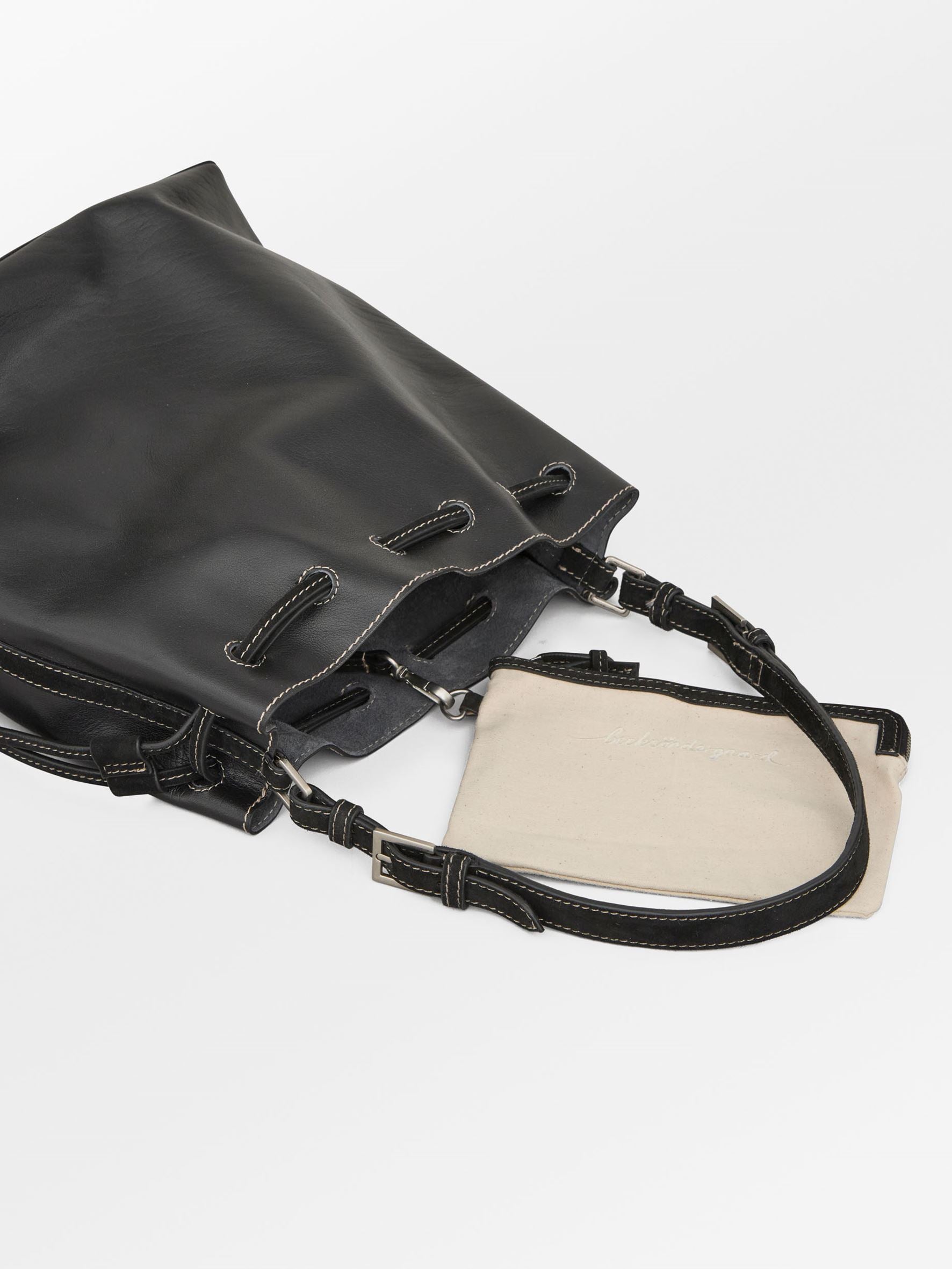 Smooth Bucket Bag OneSize BeckSöndergaard
