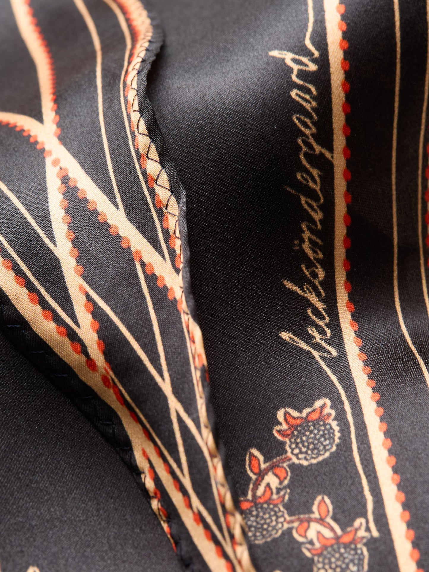 Brombeere Diamond Scarf OneSize BeckSöndergaard