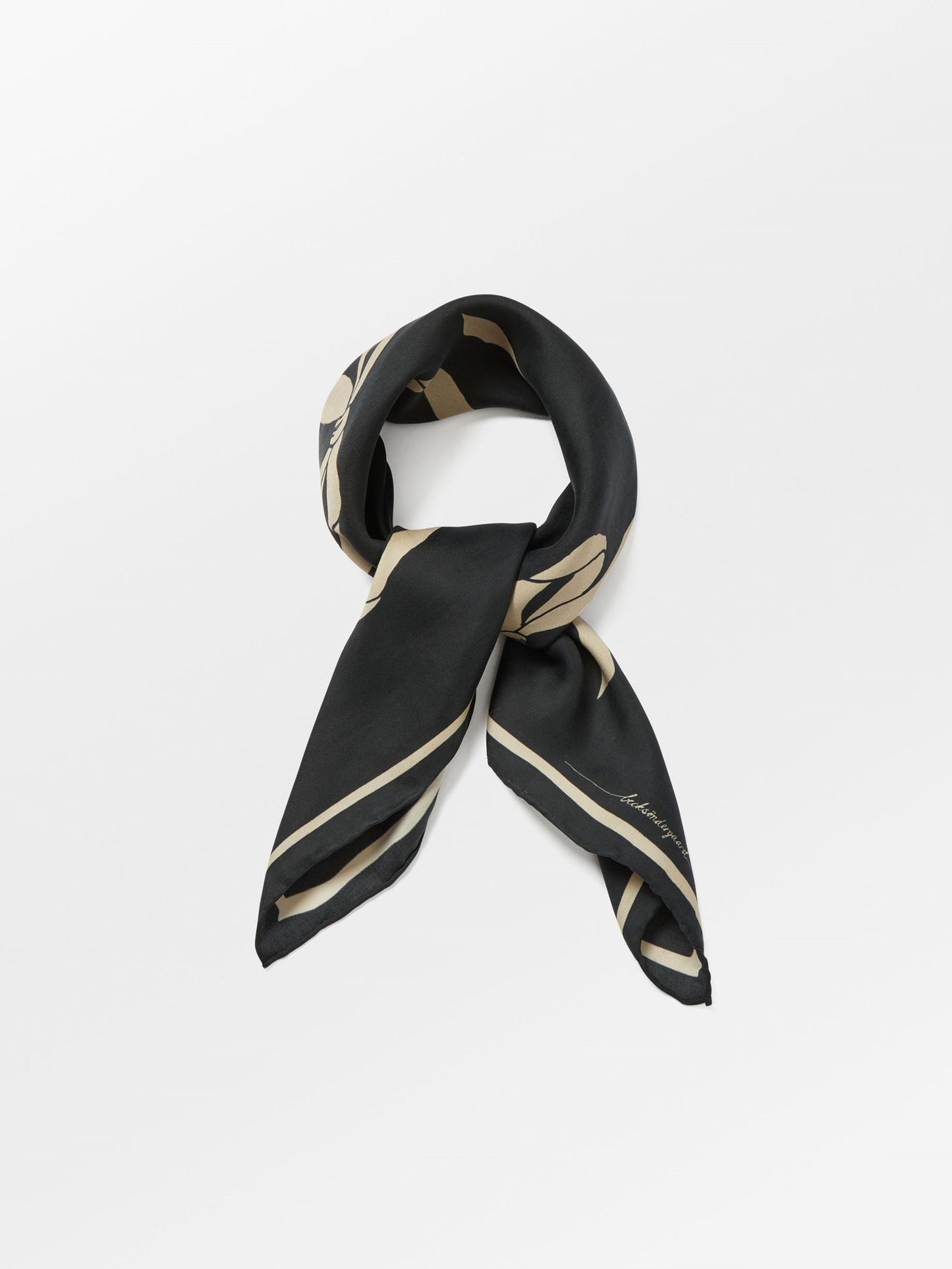 Bow Twill Sia Scarf OneSize   BeckSöndergaard