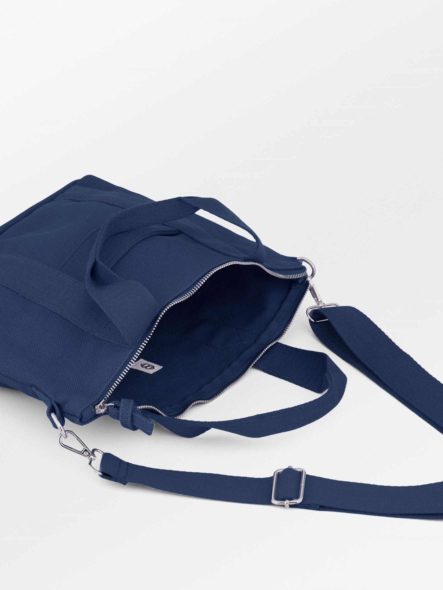 Canvas Berta Small Crossbody Bag - Navy OneSize BeckSöndergaard