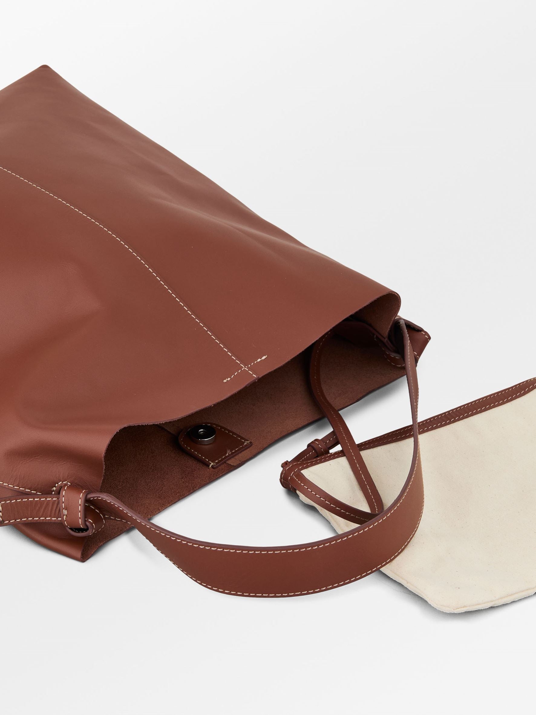 Glossy Mae Leather Shopper Bag - Brown OneSize   BeckSöndergaard